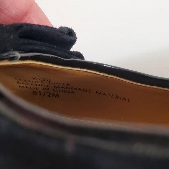 Tahari Black Suede Bow Rob Wedge Heels - Picture 9 of 9